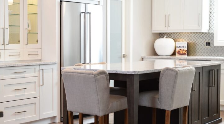 Decore sua Mesa com Estilo: Utensílios e Peças em Gesso para Cozinha